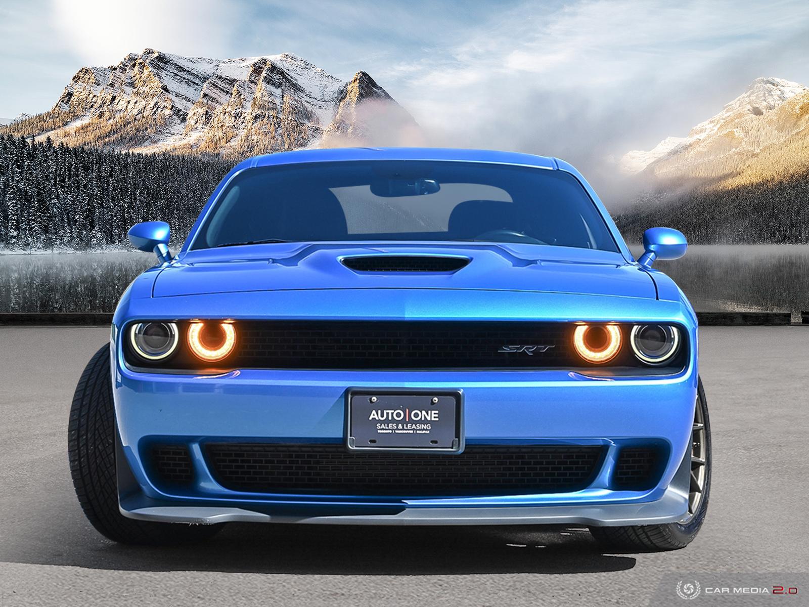 Dodge Challenger SRT Hellcat AUTO ONE Group