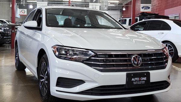 UCT11893D---2021-Volkswagen-Jetta